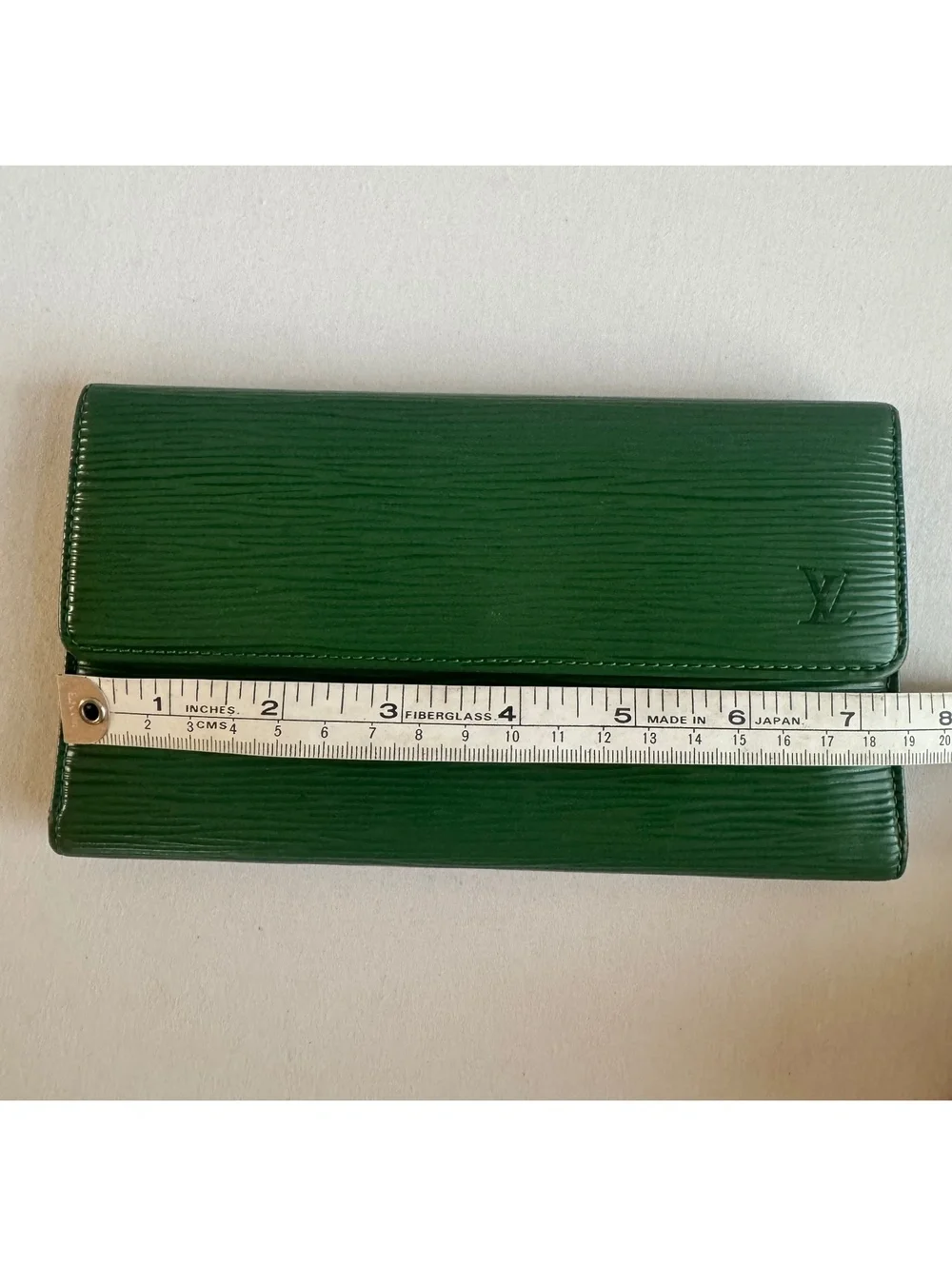 Louis Vuitton Porte-Trésor International Wallet Green Epi Leather Spain COA
